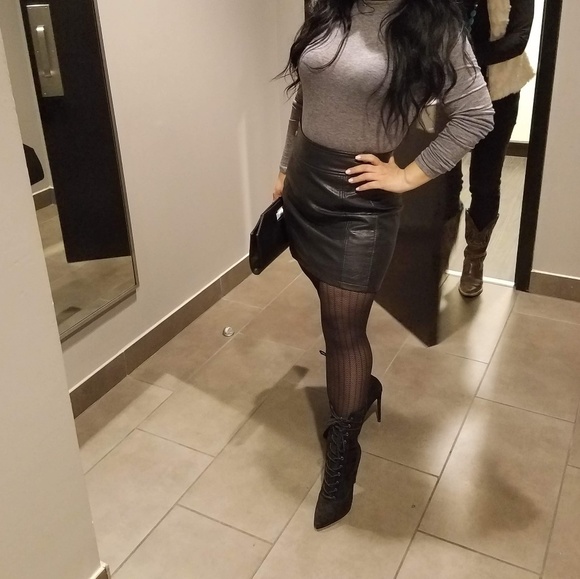 Shoes SOLD‼️ - Picture 3 of 3